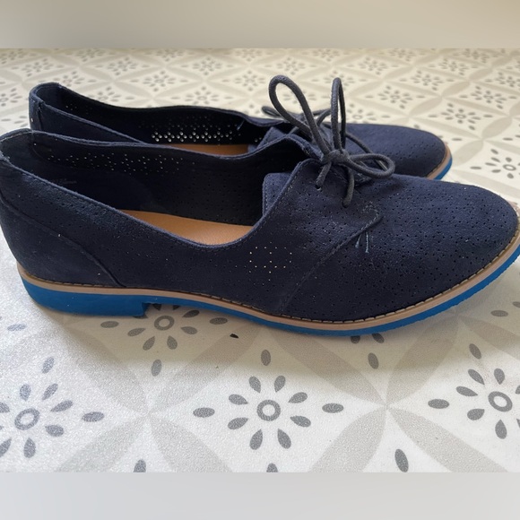 Shoes - Gap loafer flats size 8